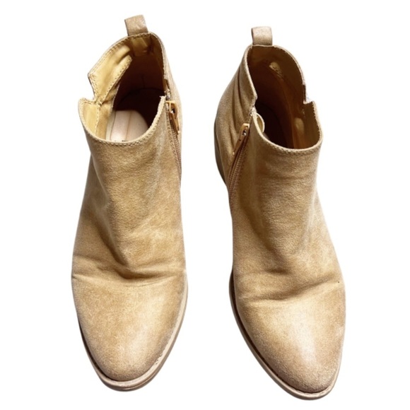 Qupid Women's Suede Chestnut Brown Beige Gold Accent Zip Up Ankle Boot Booties - Picture 2 of 16